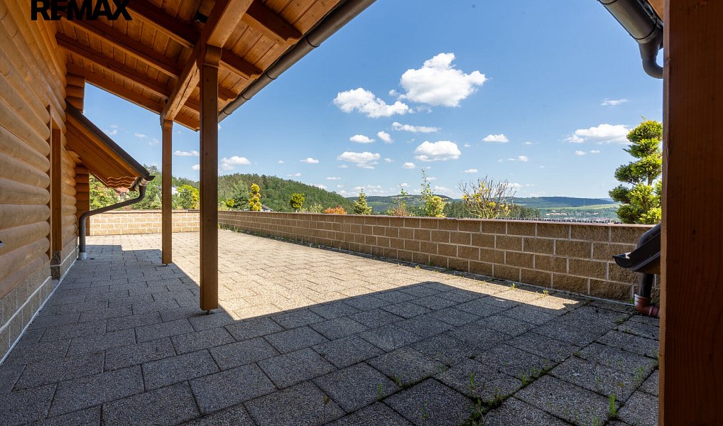 Prodej domu 708 m² s pozemkem 1 910 m², Králův Dvůr – náhled fotky 16