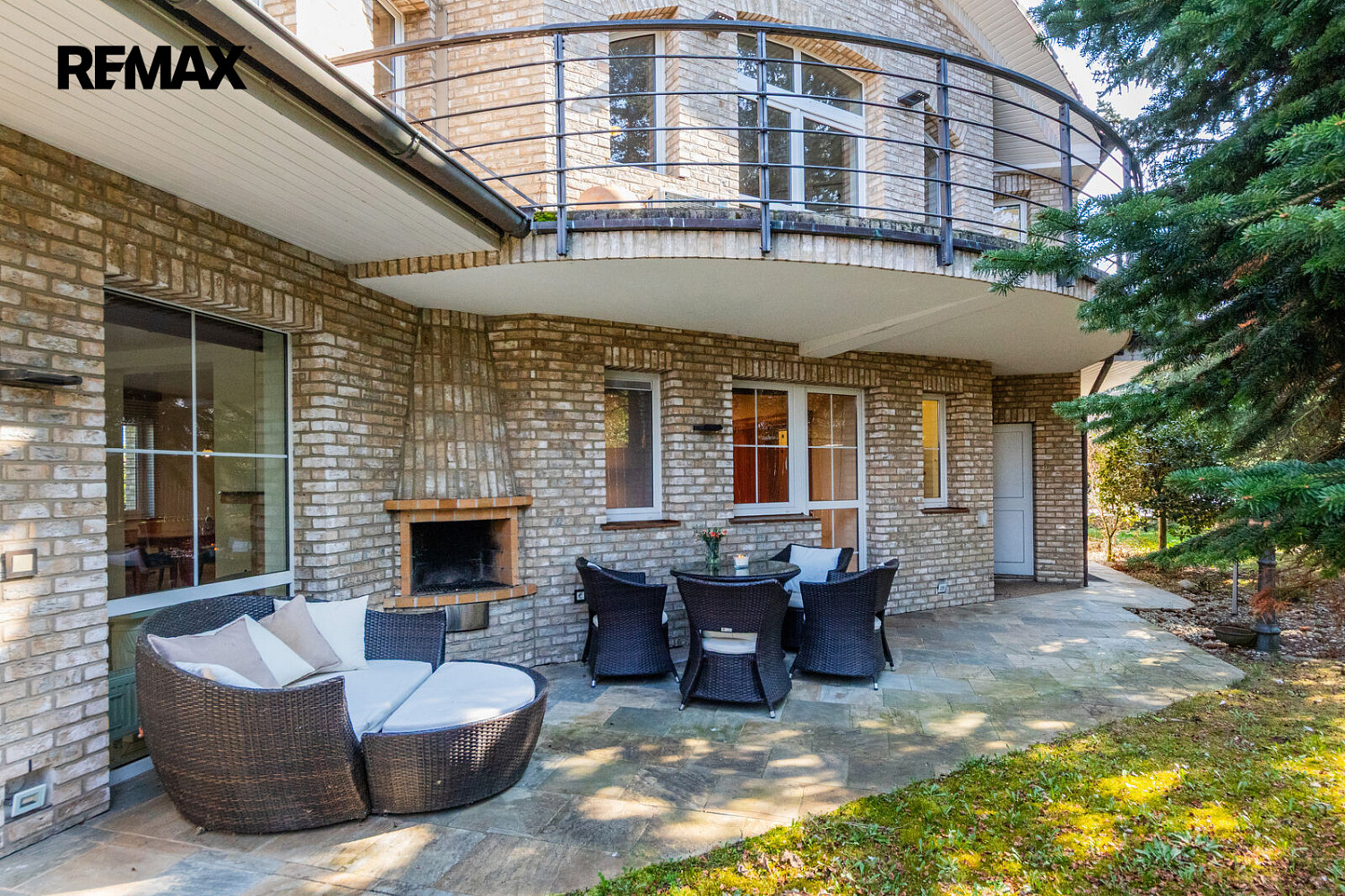 Prodej kanceláře 433 m²
