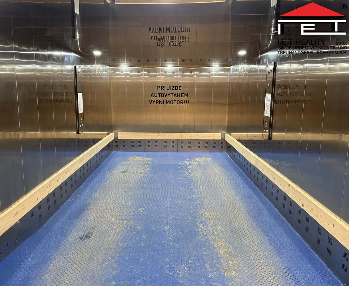 Pronájem garážového stání 10 m2, brno - staré brno — photo 2