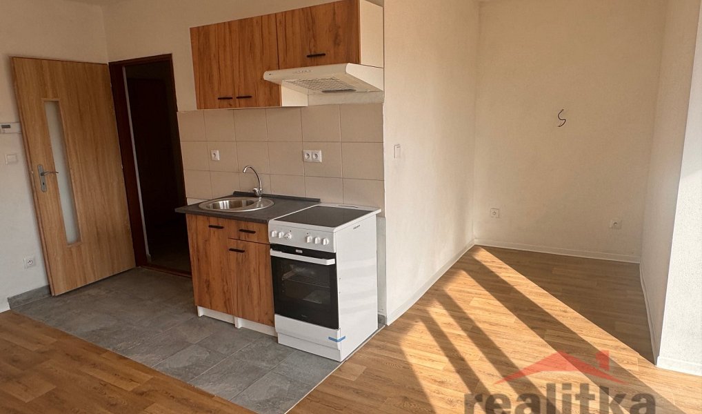 Pronájem bytu 1+kk 27 m², Opava – náhled fotky 5