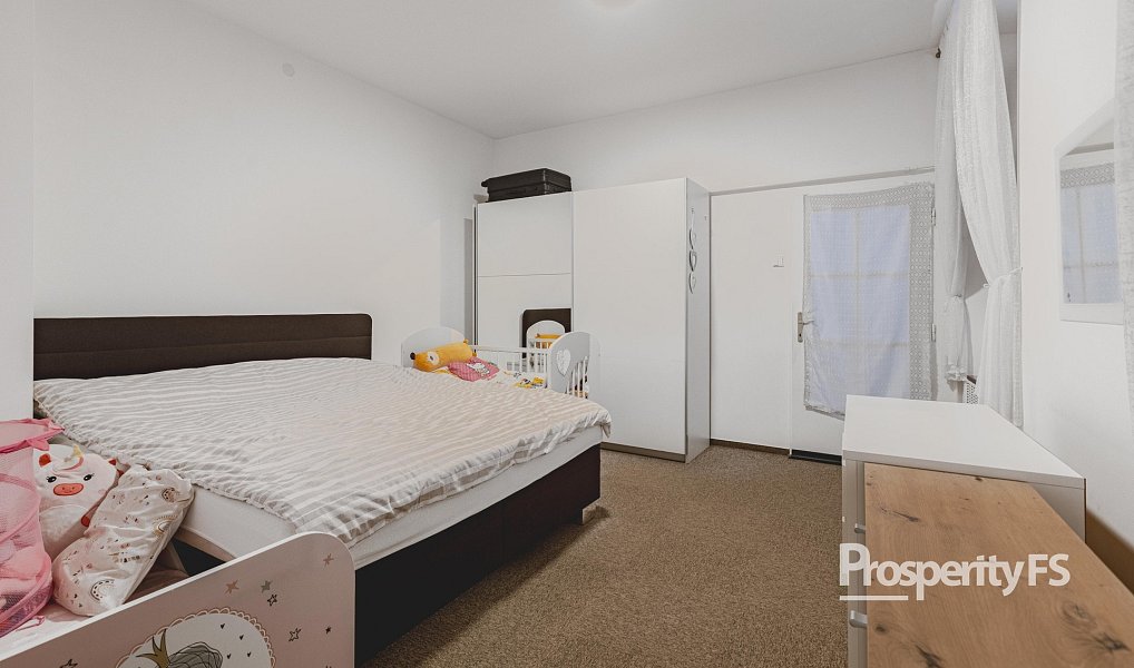Prodej bytu 3+1 67 m², Hostinné – náhled fotky 13