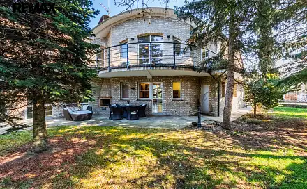 Prodej kanceláře 433 m², U zahrádek, Praha 10 - Benice