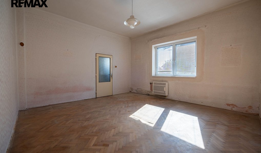 Prodej domu 176 m² s pozemkem 1 042 m², Nymburk – náhled fotky 7