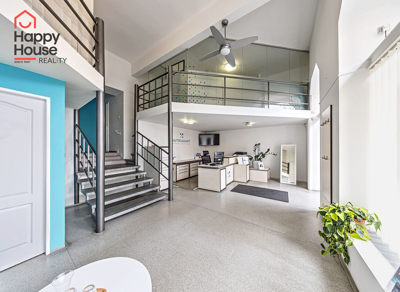 Pronájem obchodních prostor 110 m² – fotografie 2