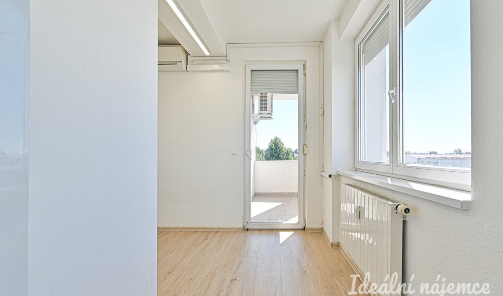 Pronájem bytu 2+kk 40 m², Brno – náhled fotky 8