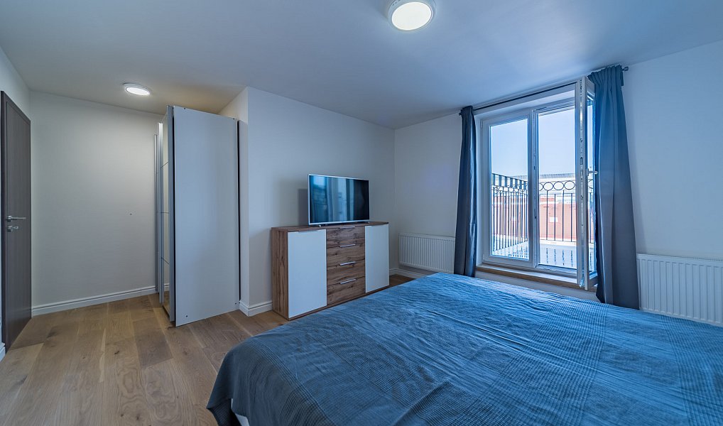 Pronájem bytu 2+kk 73 m², Praha – náhled fotky 8