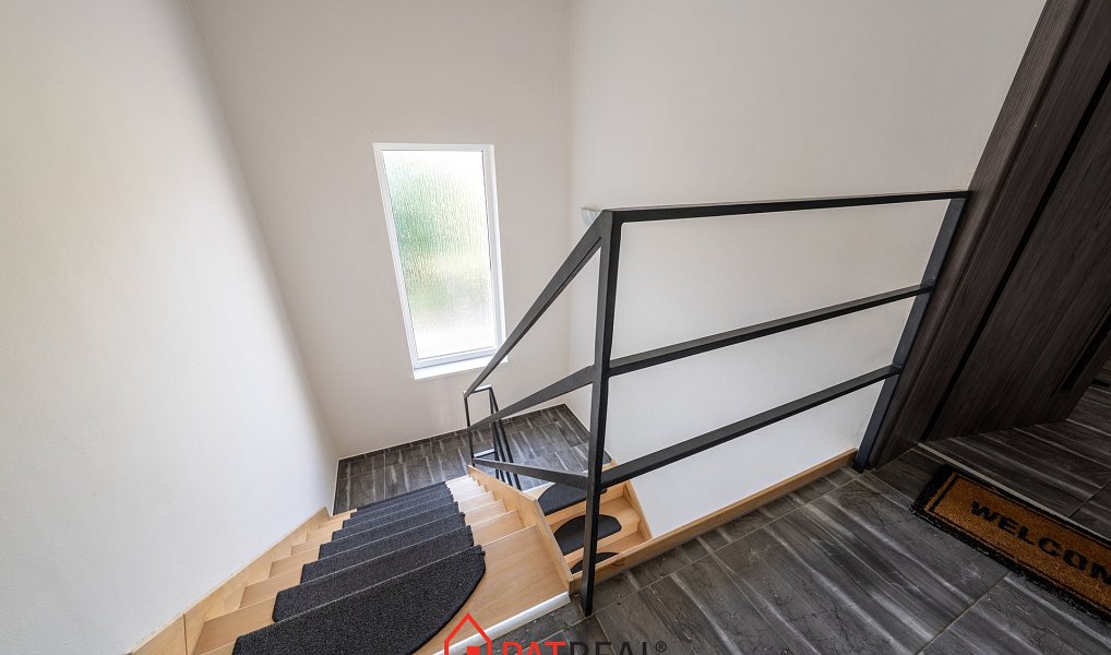 Prodej domu 177 m² s pozemkem 187 m², Rousínov – náhled fotky 15