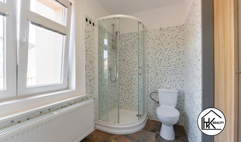 Prodej domu 180 m² s pozemkem 481 m², Krupka – náhled fotky 29