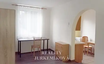 Pronájem bytu 1+kk 25 m², Husova tř., České Budějovice - České Budějovice 2