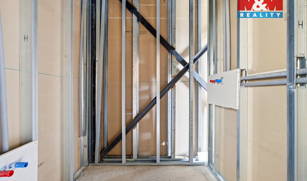 Prodej nájemního domu, činžáku 1 800 m², Chomutov – náhled fotky 15
