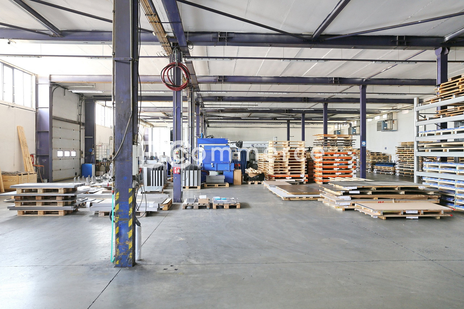 Pronájem skladovacích prostor 6 141 m² – fotografie 4