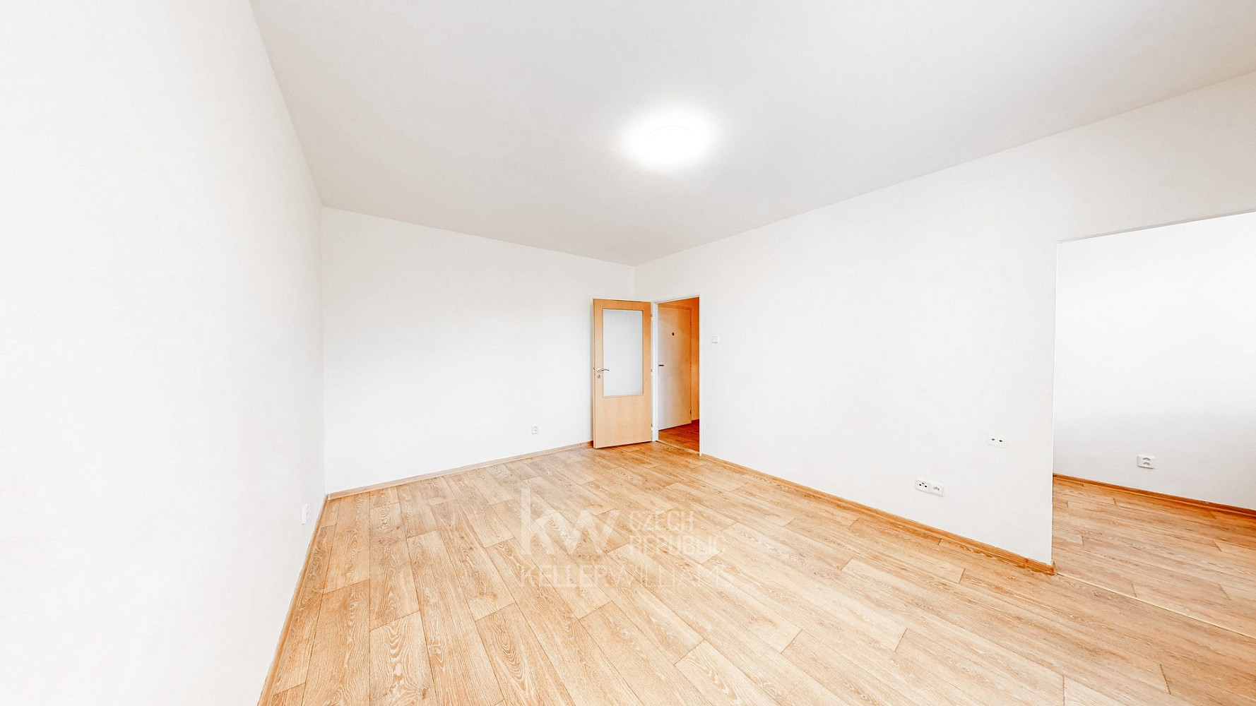 Pronájem bytu 1+1 30 m² – pohled 4