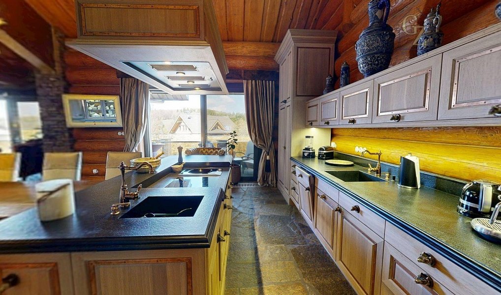 Prodej domu 800 m² s pozemkem 2 969 m², Klíny – náhled fotky 9