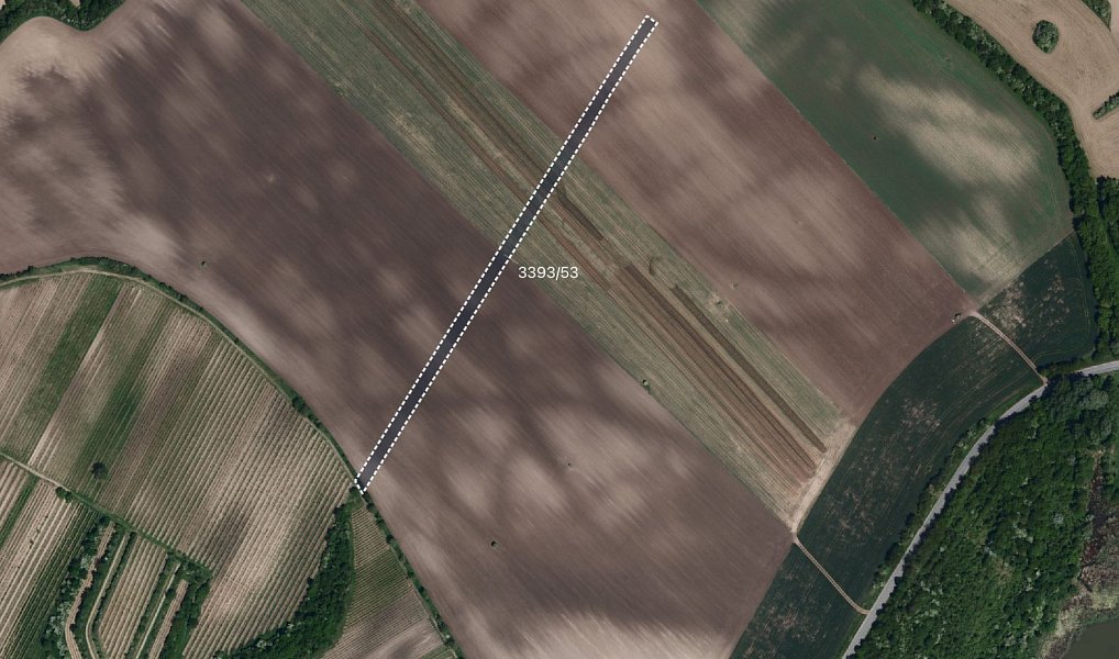 Prodej pozemku, 14563 m², Hodonín, Čejkovice