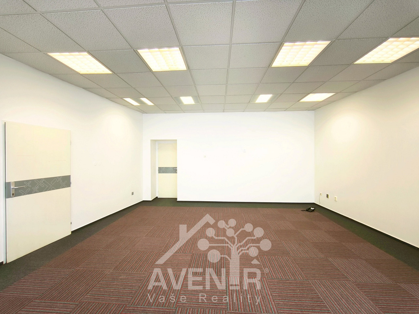 Pronájem kanceláře 45 m² – fotografie 4