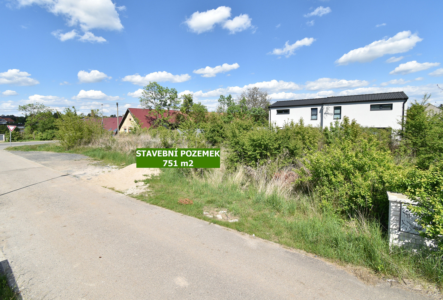 Prodej stavebního pozemku 751 m²