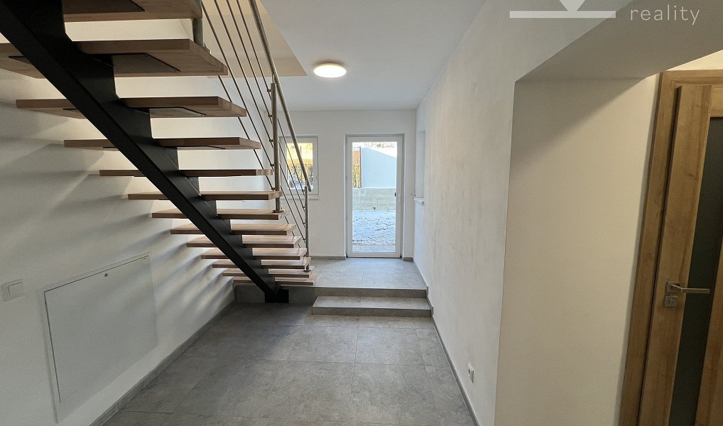 Prodej domu 184 m² s pozemkem 266 m², Vyškov – náhled fotky 14
