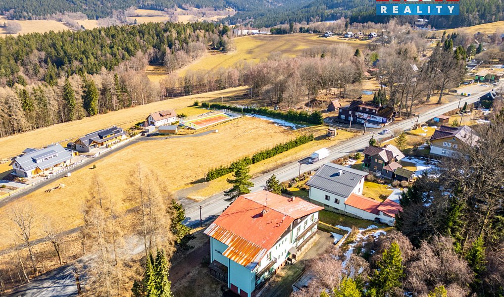 Prodej ubytovacího objektu 1 085 m², Železná Ruda – náhled fotky 23