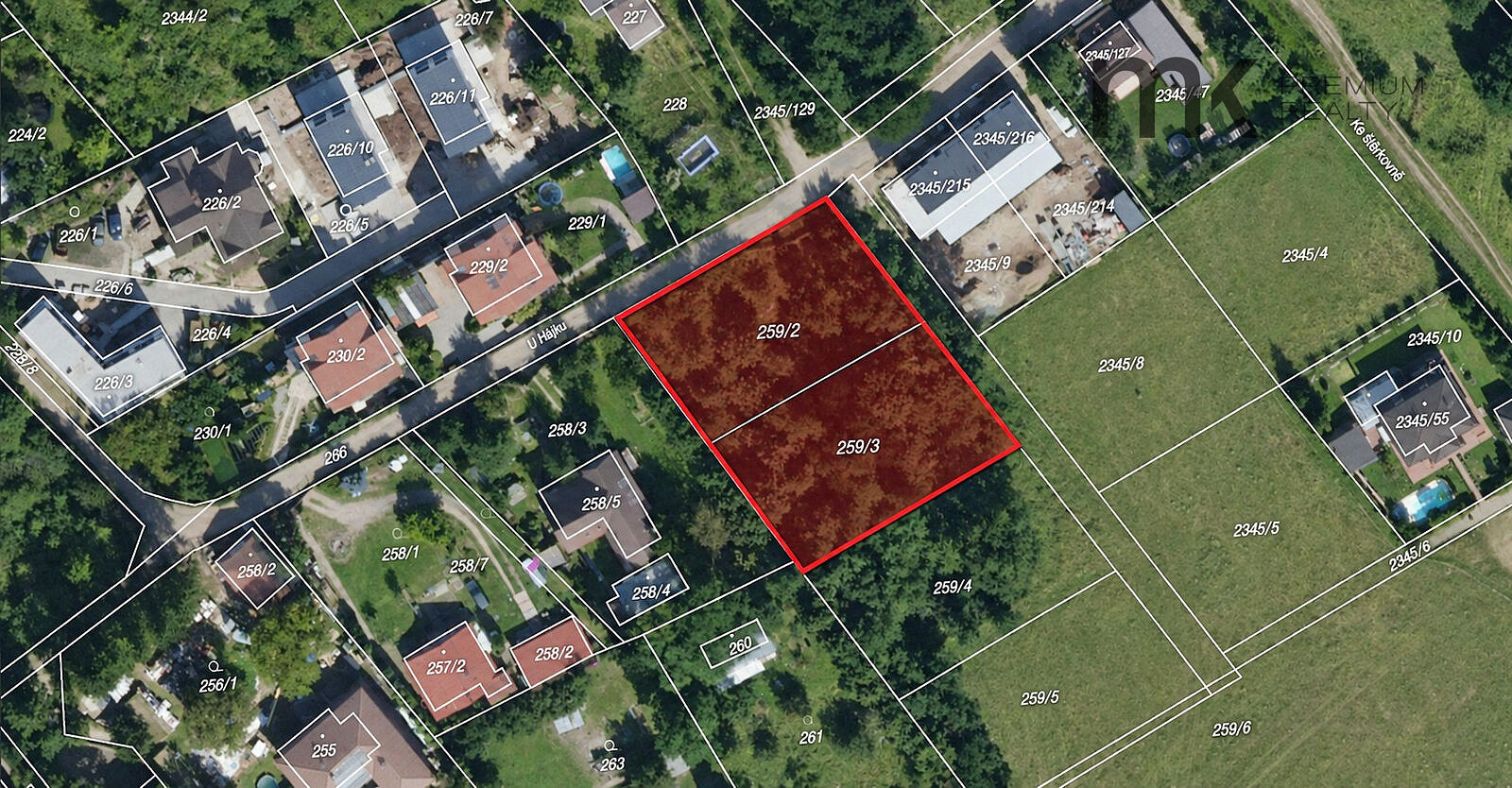 Prodej stavebního pozemku 1 676 m² – fotografie 2