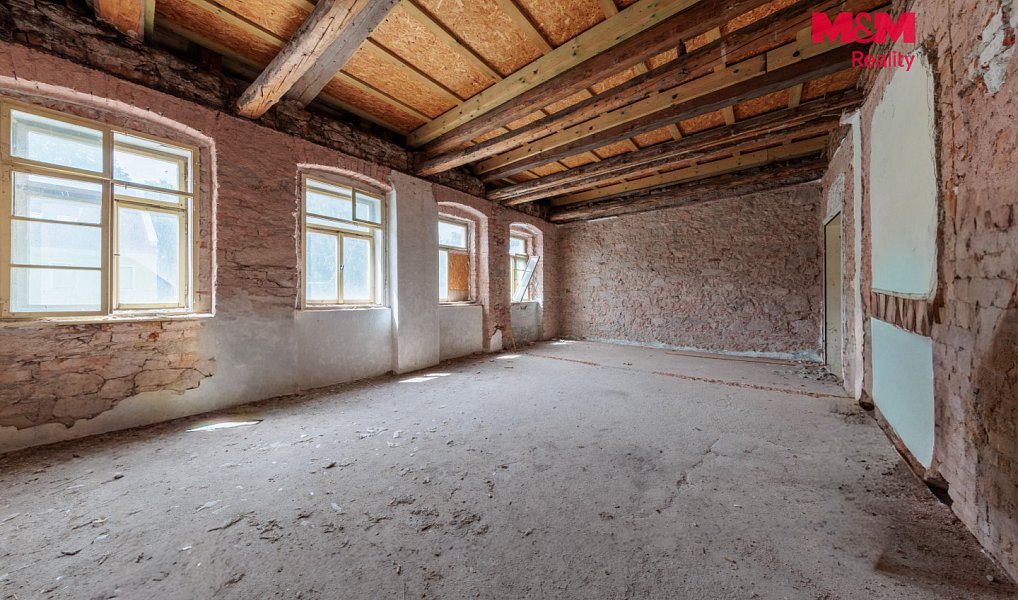 Prodej domu 348 m² s pozemkem 448 m², Krásno – náhled fotky 4