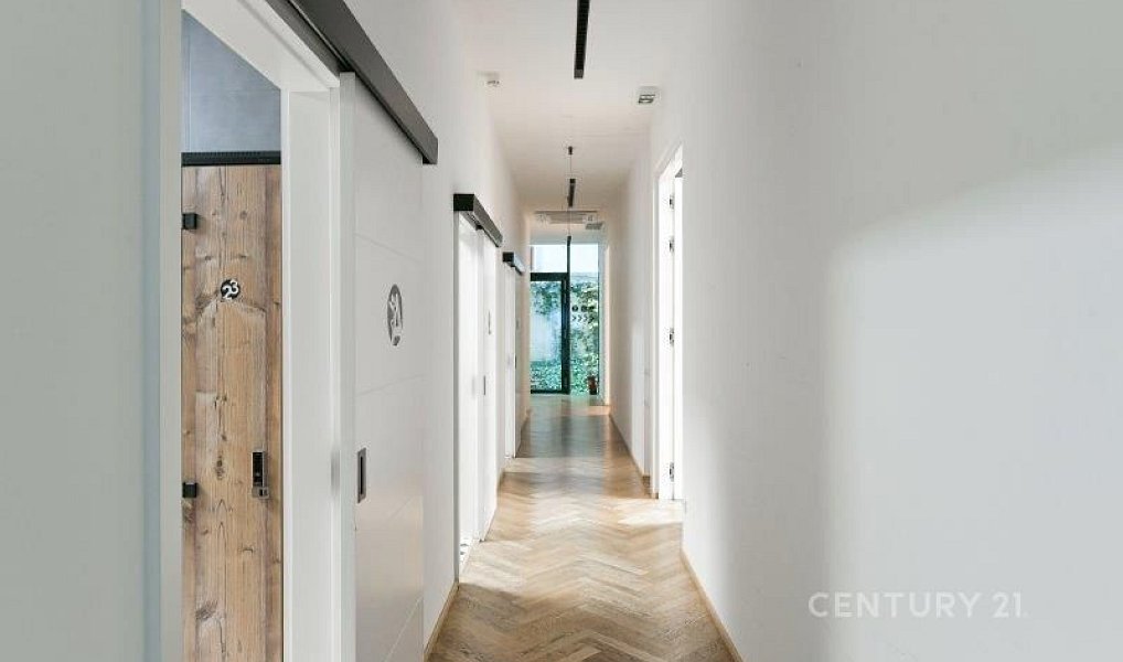 Pronájem kanceláře 719 m², Praha – náhled fotky 10