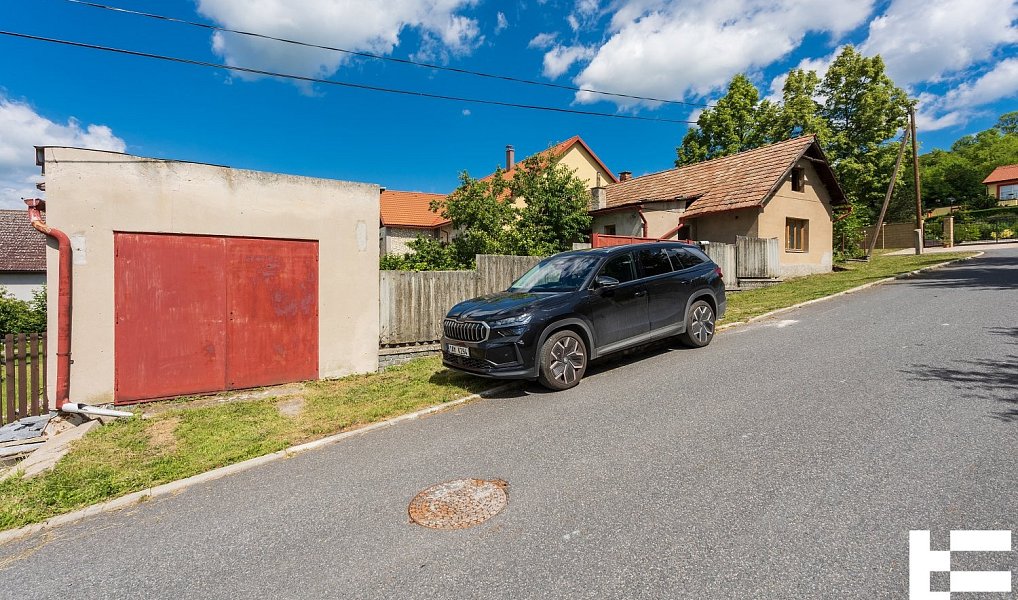 Prodej chaty/chalupy 86 m² s pozemkem 329 m², Hradčany – náhled fotky 6