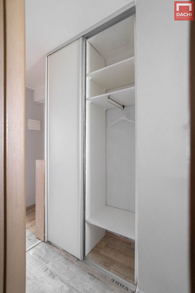 Prodej bytu 2+1 56 m² – pohled 6