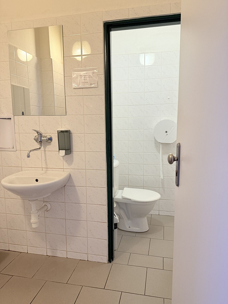 Pronájem kanceláře 17 m² - Widok 5