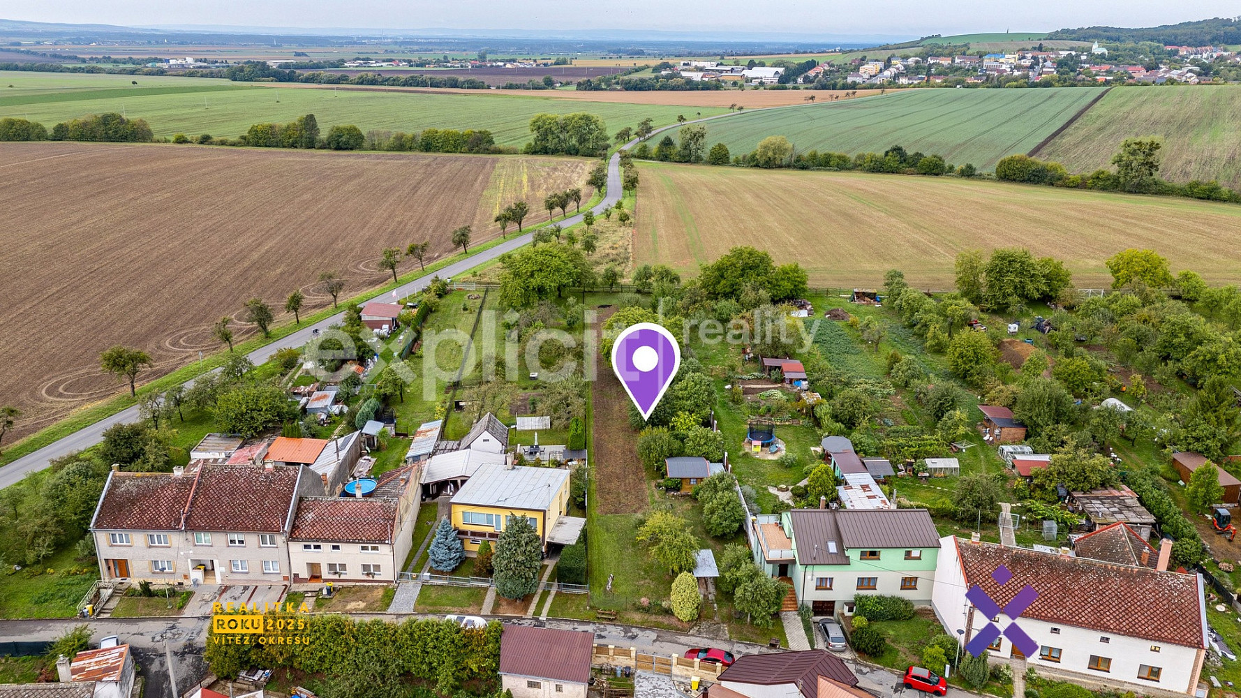 Prodej stavebního pozemku 1 825 m² – fotografie 2