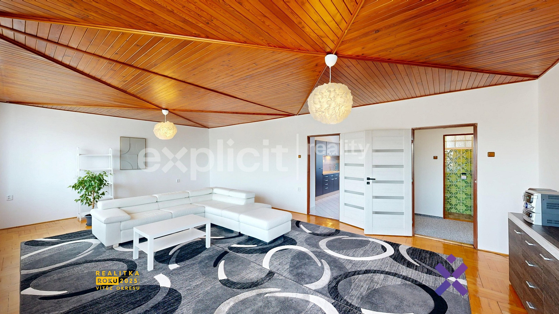 Pronájem bytu 2+1 83 m² – fotografie 4