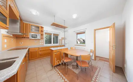 Pronájem bytu 5+1 231 m², Zakouřilova, Praha 4 - Chodov