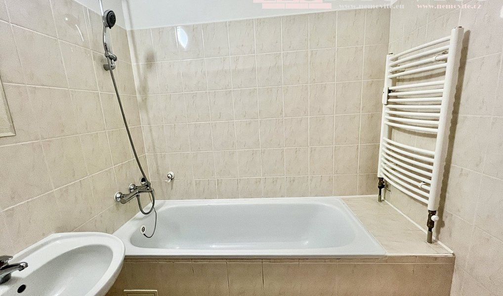 Pronájem bytu 2+kk 48 m², Hradec Králové – náhled fotky 6