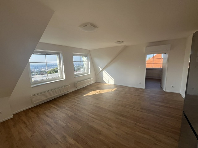 Pronájem bytu 3+kk 93 m²