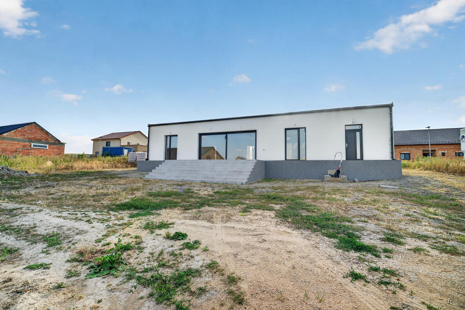 Prodej domu 183 m² s pozemkem 702 m² – fotografie 3