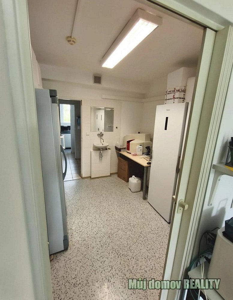 Pronájem komerčního objektu (jiného typu) 75 m² – fotografie 5