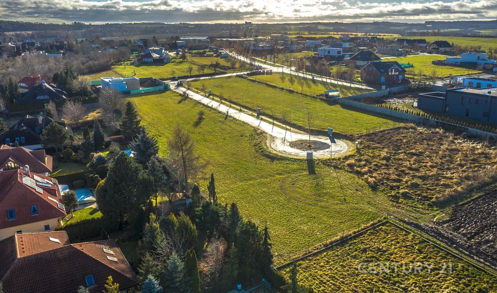 Prodej stavebního pozemku 1 801 m², Říčany – náhled fotky 5