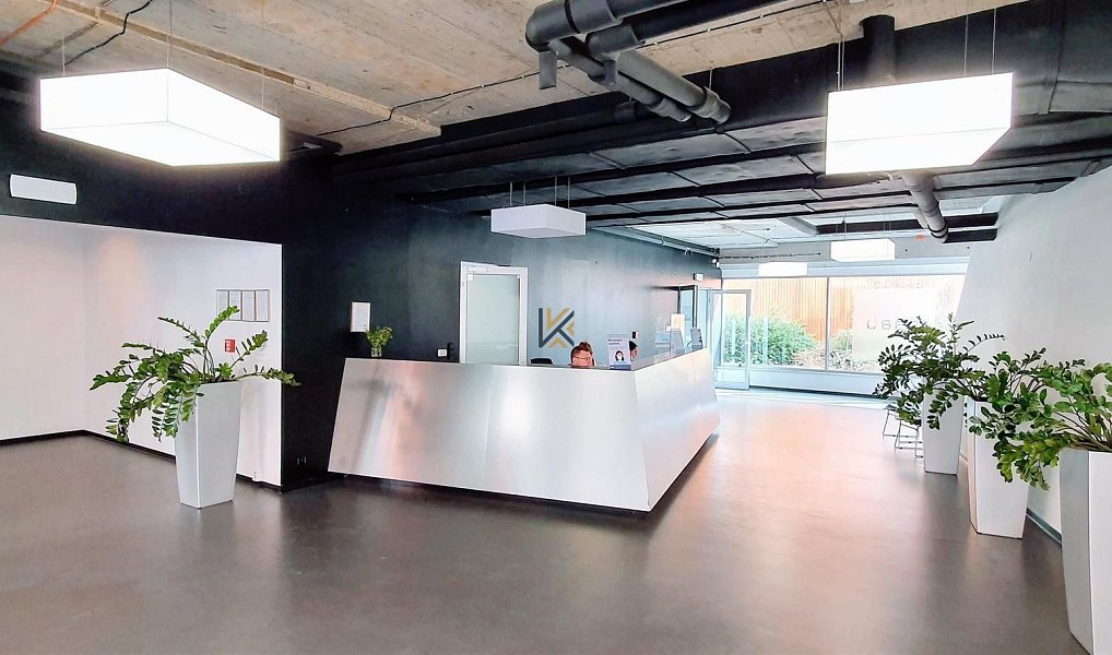 Pronájem kanceláře 193 m², Praha – náhled fotky 2