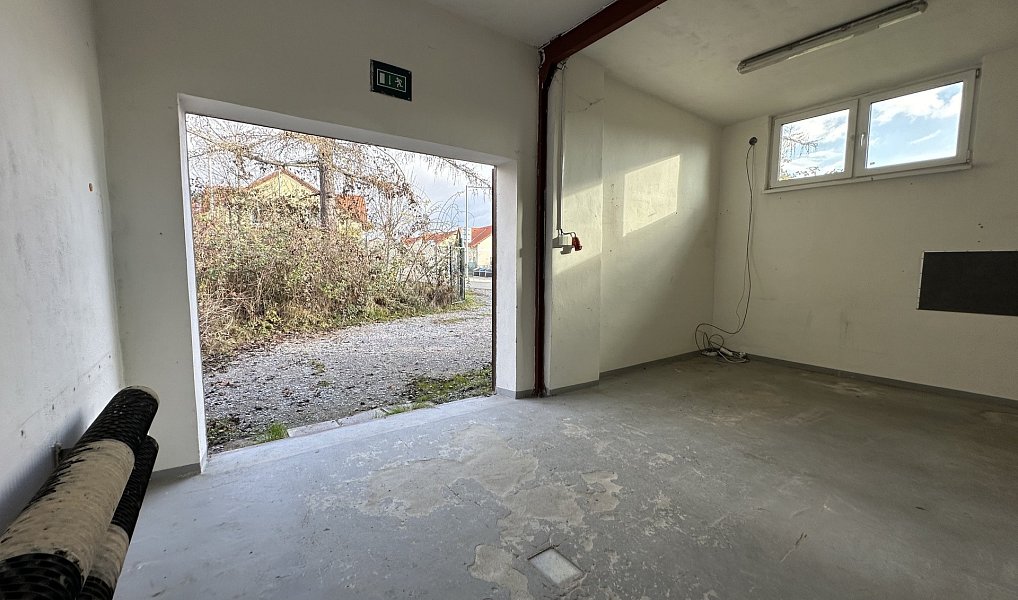 Pronájem kanceláře 200 m², Beroun – náhled fotky 7