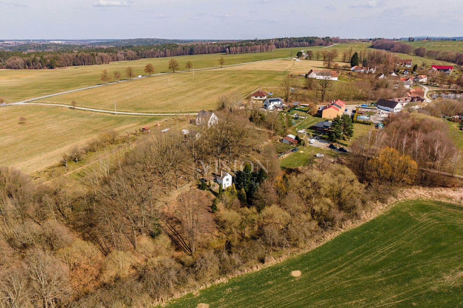 Prodej stavebního pozemku 1 940 m² – fotografie 4
