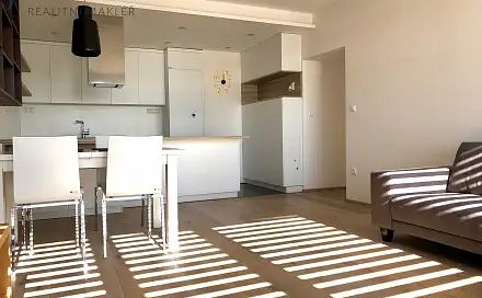 Pronájem bytu 3+kk 81 m²