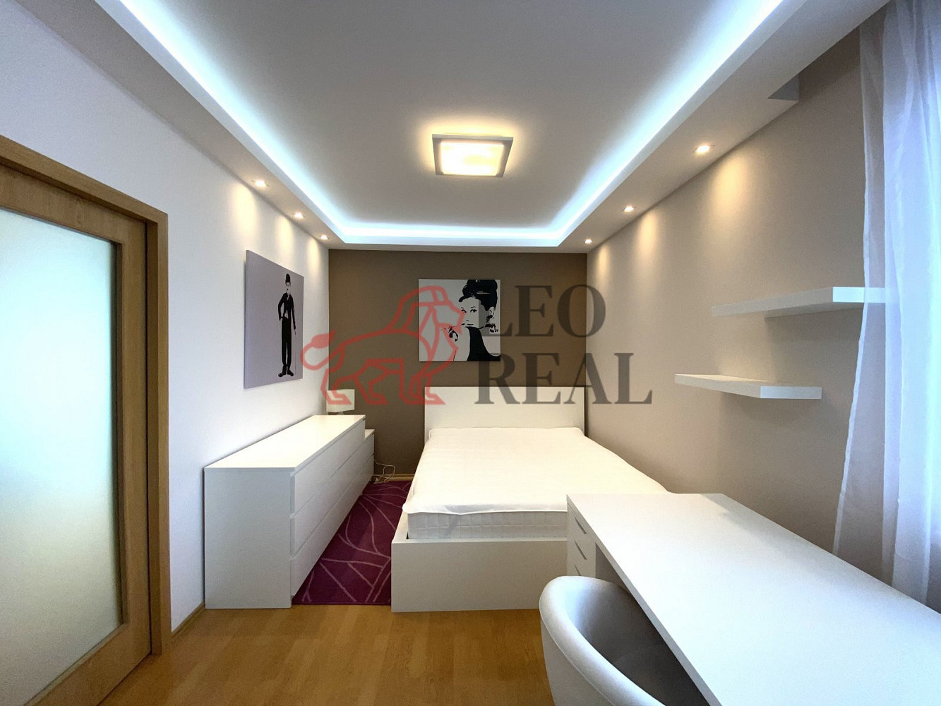 Pronájem bytu 3+kk 66 m² – fotografie 2