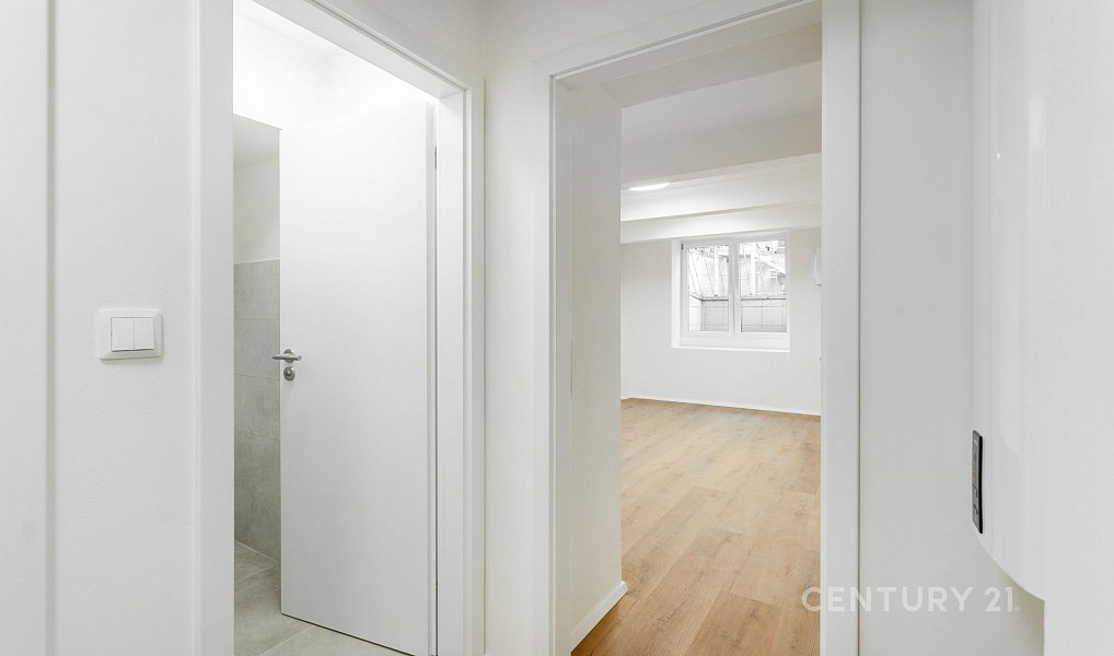 Prodej bytu 2+kk 47 m², Praha – náhled fotky 9