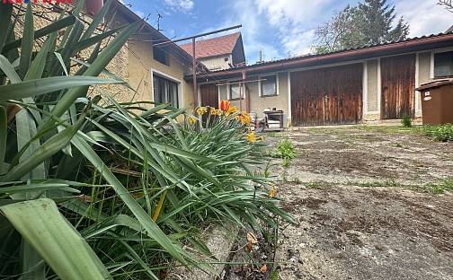 Prodej domu 360 m² s pozemkem 493 m², Pod Kasárny, Kralovice, okres Plzeň-sever