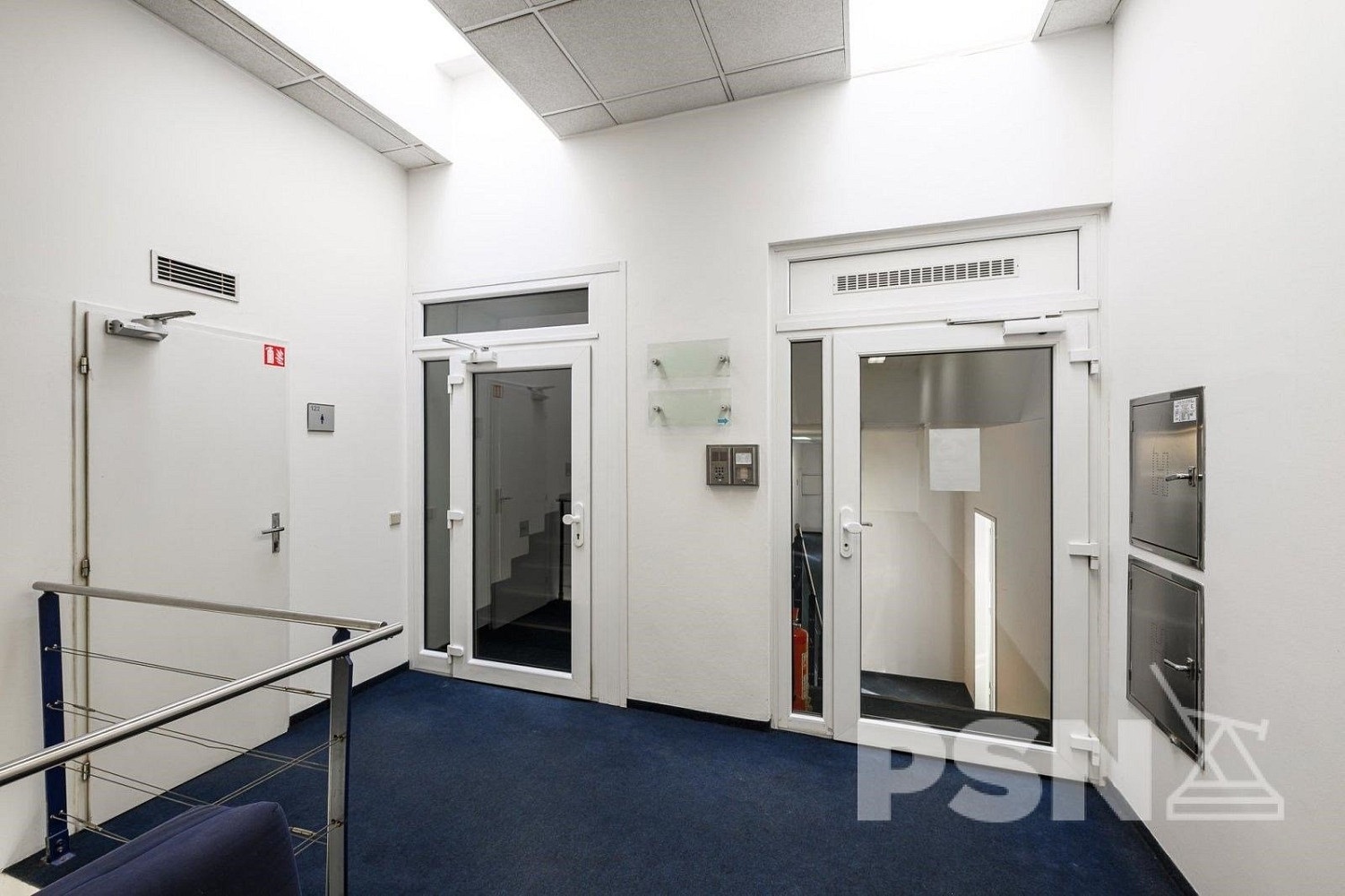 Pronájem kanceláře 78 m² — photo 3