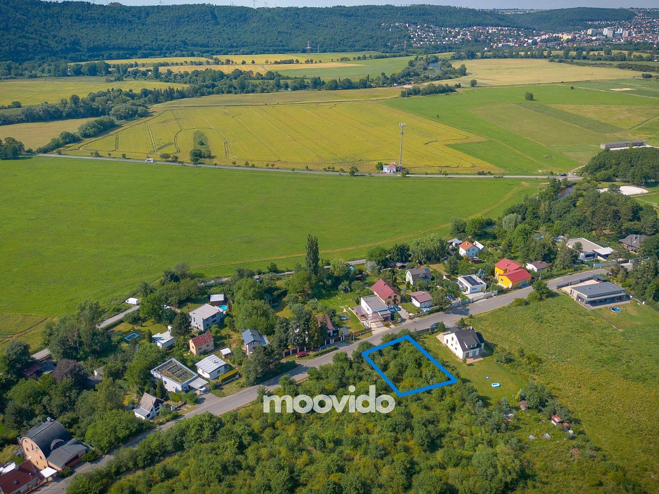 Prodej stavebního pozemku 744 m² – pohled 4