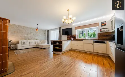 Prodej domu 123 m² s pozemkem 435 m², Mošnova, Kladno - Kročehlavy