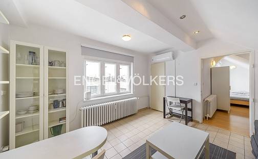 Pronájem bytu 1+1 38 m², Vladislavova, Praha 1 - Nové Město