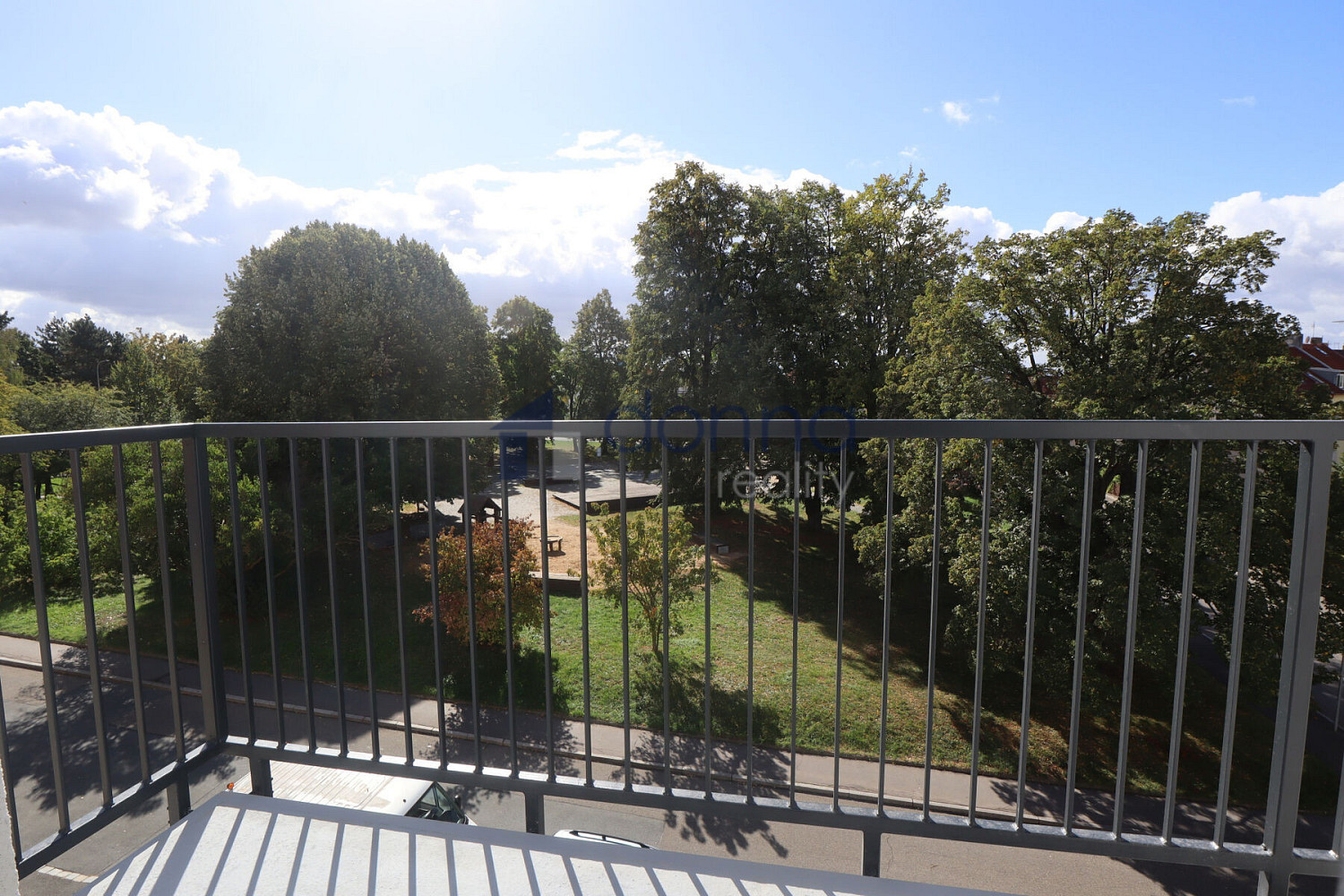 Pronájem bytu 2+kk 45 m² – fotografie 3