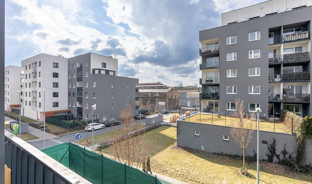 Pronájem bytu 1+kk 34 m², Praha – náhled fotky 6
