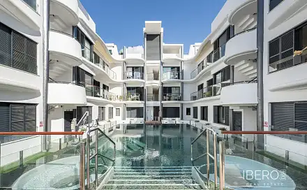 Prodej bytu 4+kk 132 m², Estepona, Španělsko